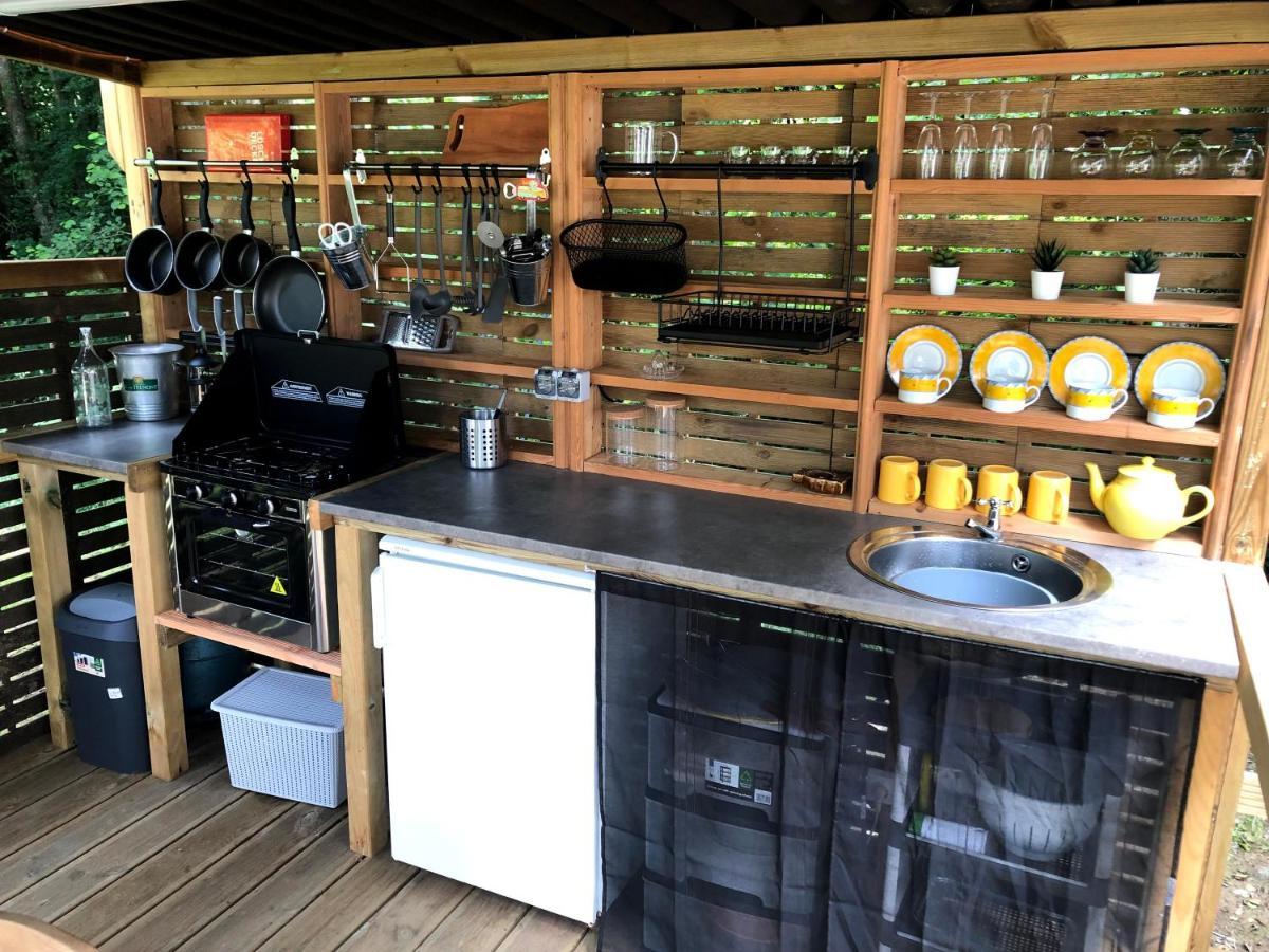 ホテル Luxury Glamping @Moulin Des Forges Moutier-Malcard エクステリア 写真